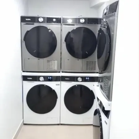 New 414 Grant - Cosy Center Apartment *